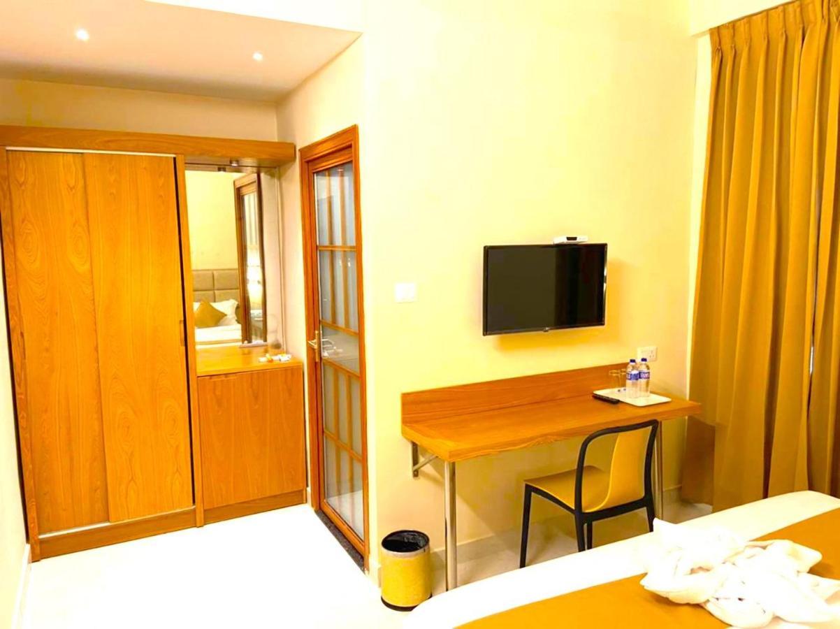 Tag Hotels Irugur 외부 사진