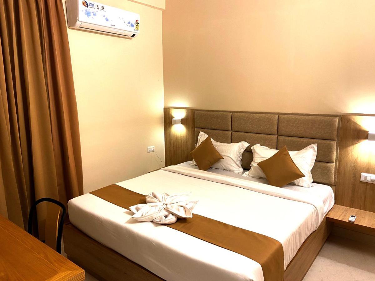 Tag Hotels Irugur 외부 사진