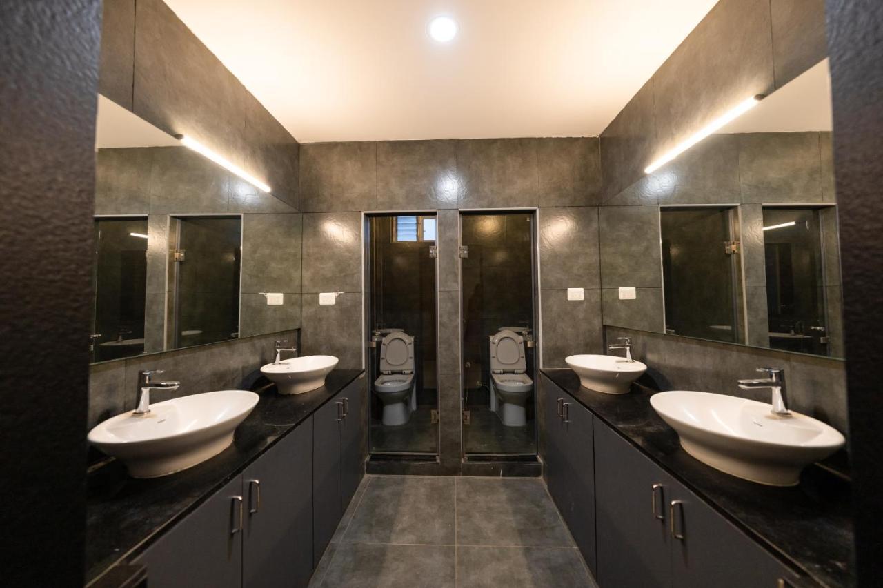 Tag Hotels Irugur 외부 사진